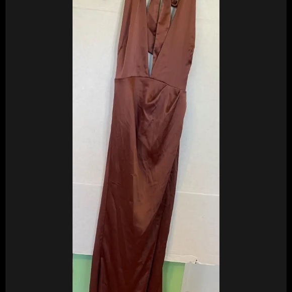 Nookie Dress sz Médium 
Stella Satin Plunge Gown - Picture 2 of 3